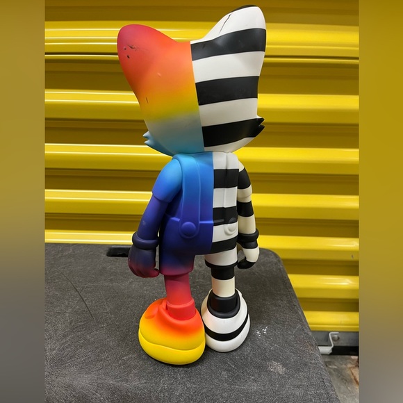 Superplastic Janky Lil' Helper Cross Faded Figure - Picture 2 of 5